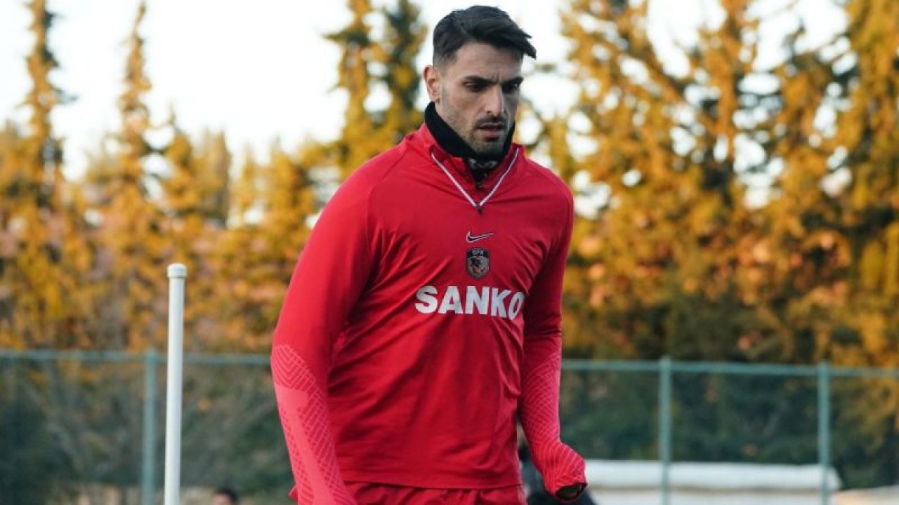 Gaziantep FK kalecisi Günay'dan Milli takımın hocası Kuntz'a mesaj var