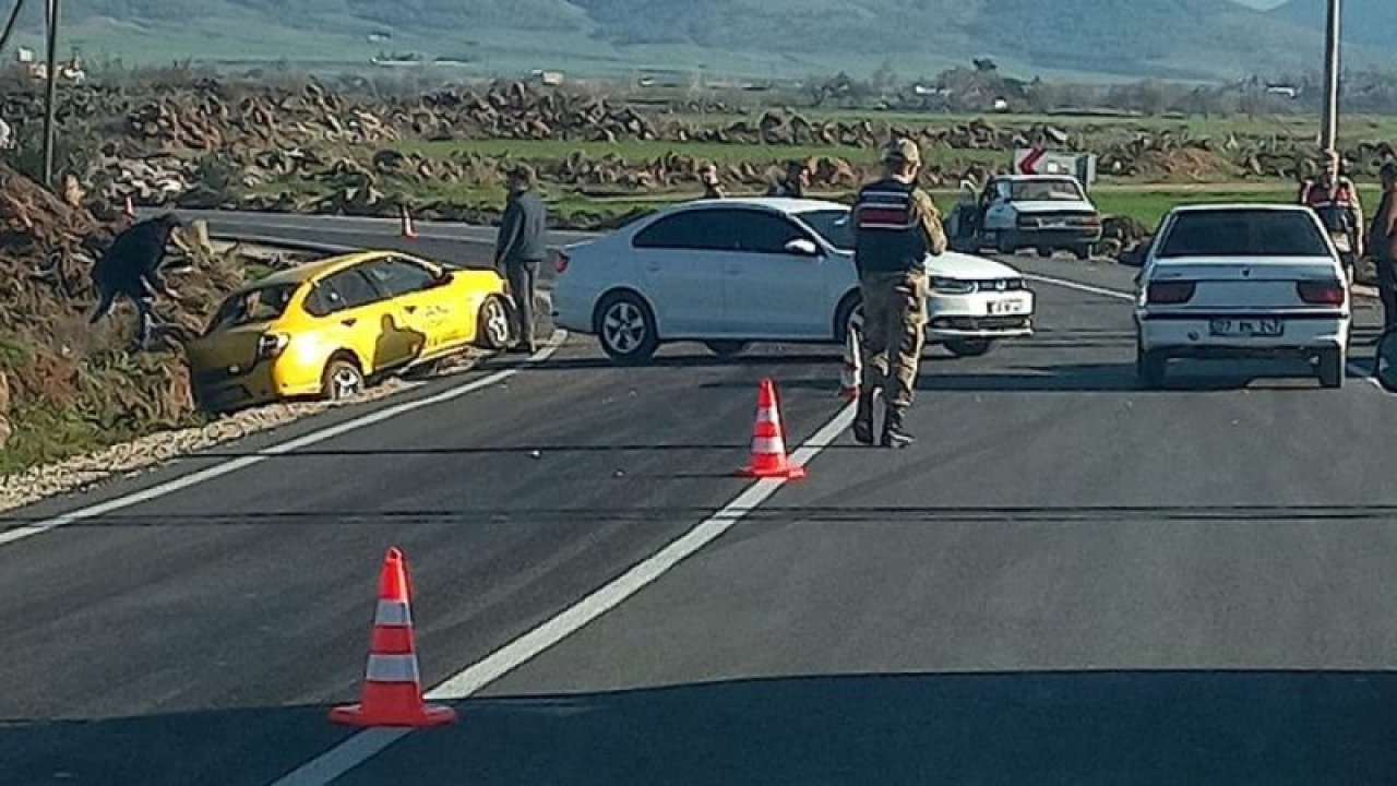 Gaziantep'te Şarampole devrilen taksi sürücüsü yaralandı