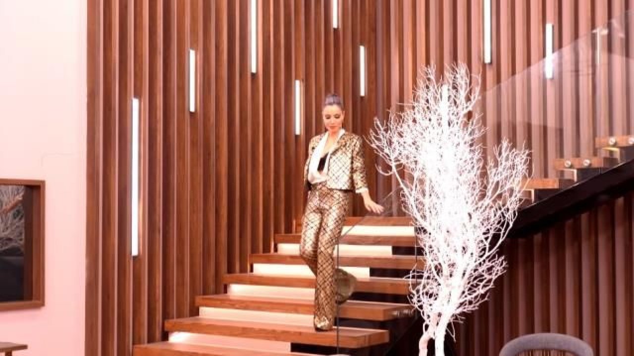 Sonradan Dahil Oldu, Gelinler Evini Karıştırdı! Kısmetse Olur: Aşkın Gücü Programının Yeni Gelin Adayı Elif, Güzelliği İle Damat Adaylarını Büyüledi!