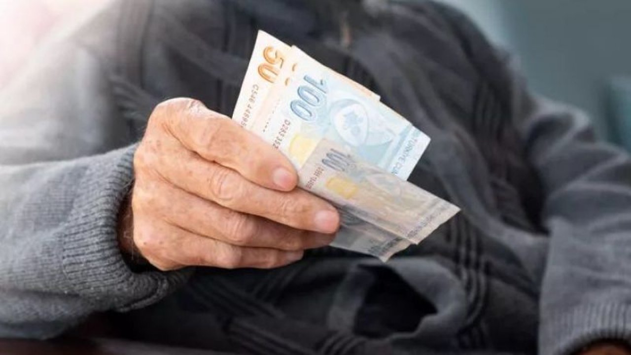 2023 Emekli Bayram İkramiyesi Ne Kadar Olacak? Emekli İkramiyesi Arttı mı?