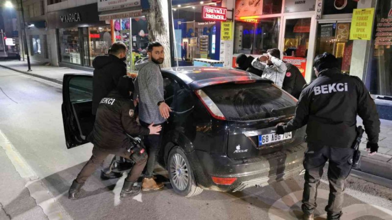 Ehliyetsiz ve alkollü sürücünün polislere söylediği sözler pes dedirtti.... İşte O Anlar