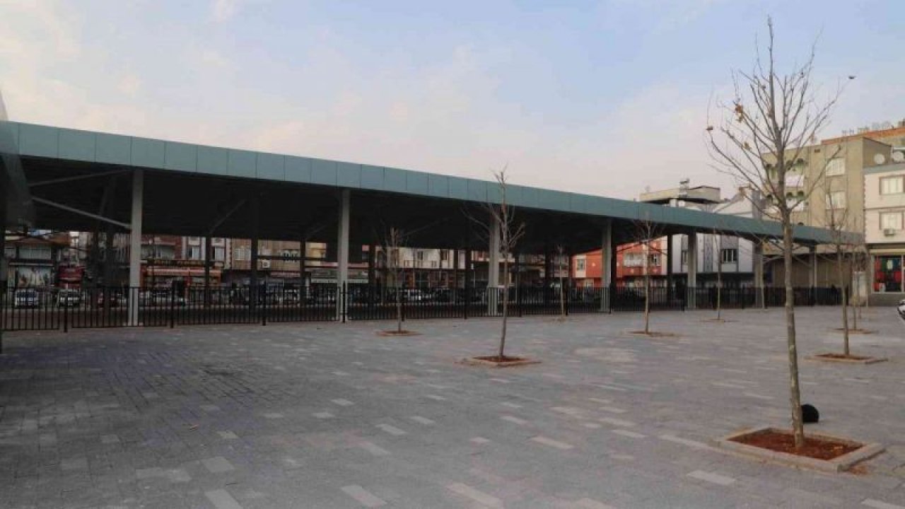 Şehitkamil'de Özgürlük Pazar yeri yenilendi