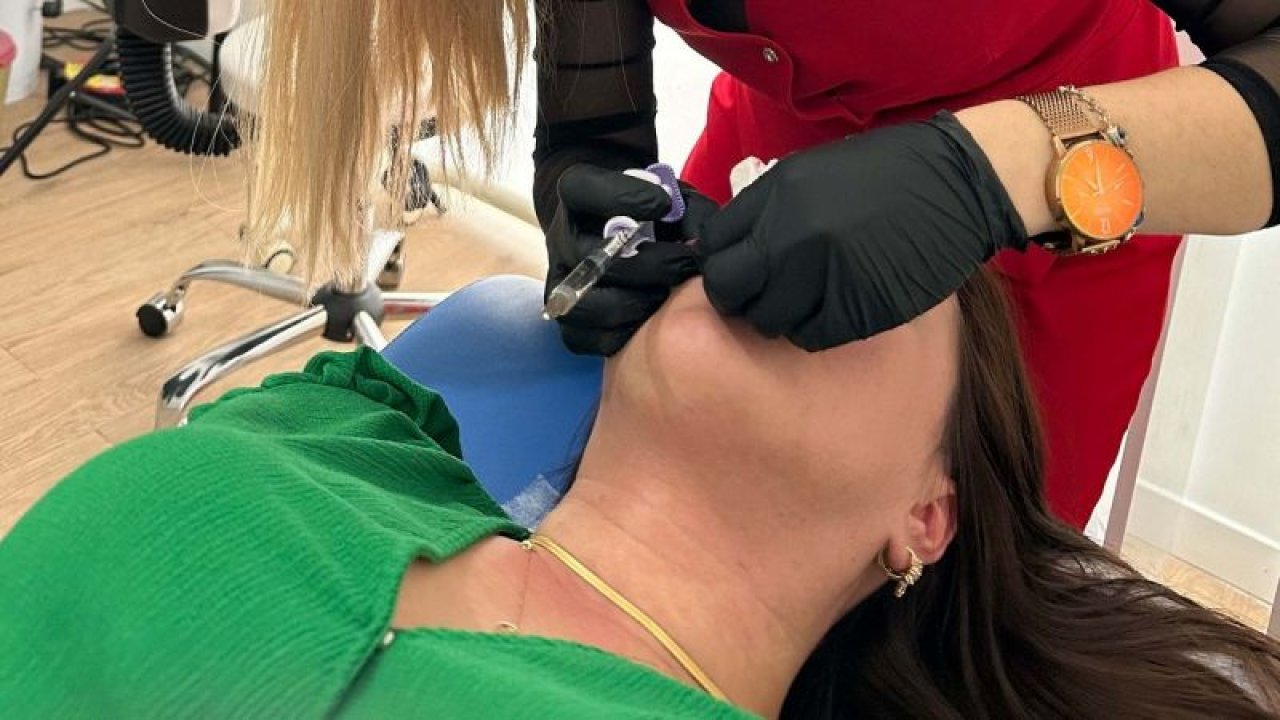 Bu Meyve Sizi Masraftan Kurtaracak! Siz de Evde Doğal Botoks Yapabilirsiniz! Yüz Çizgilerine Son!