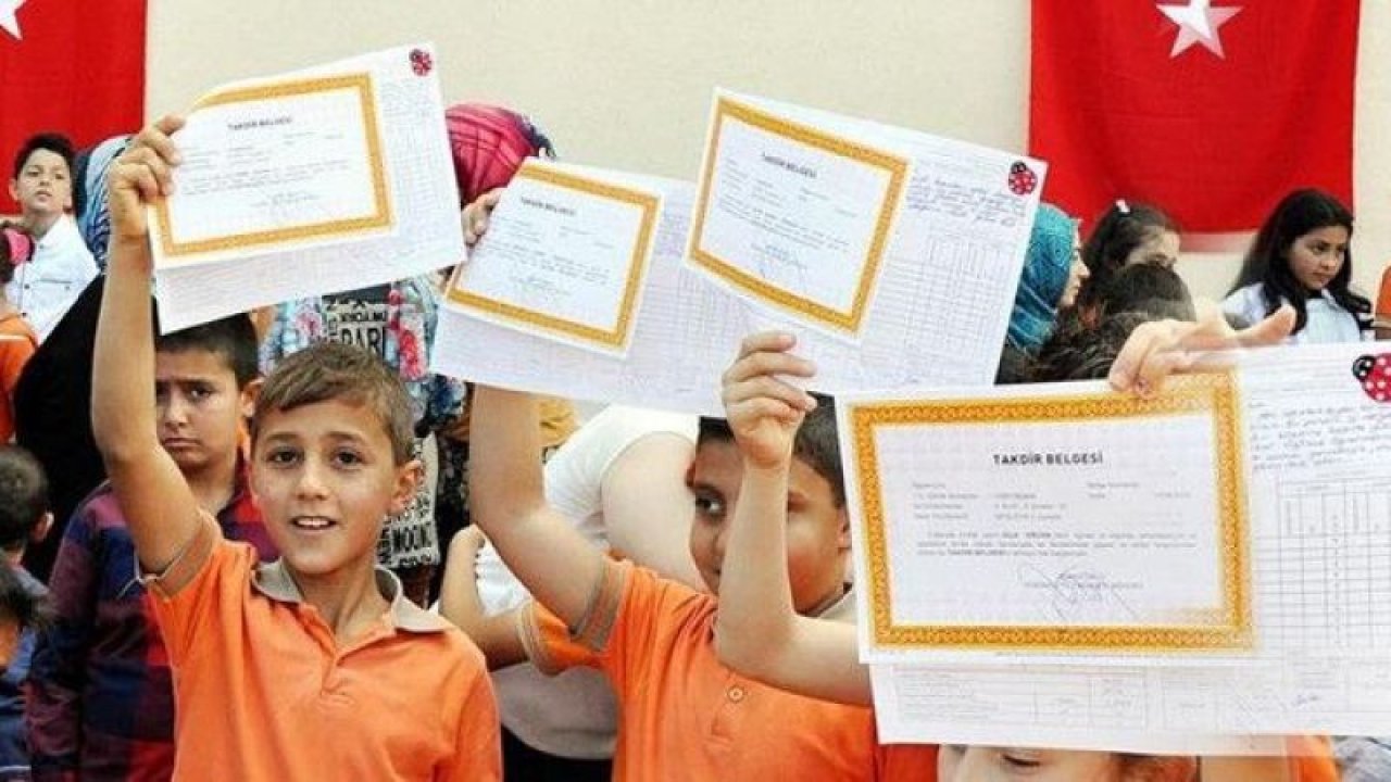 15 Tatil Ne Zaman Başlayacak? 2023 Sömestr Tatili Hangi Gün Bitiyor?