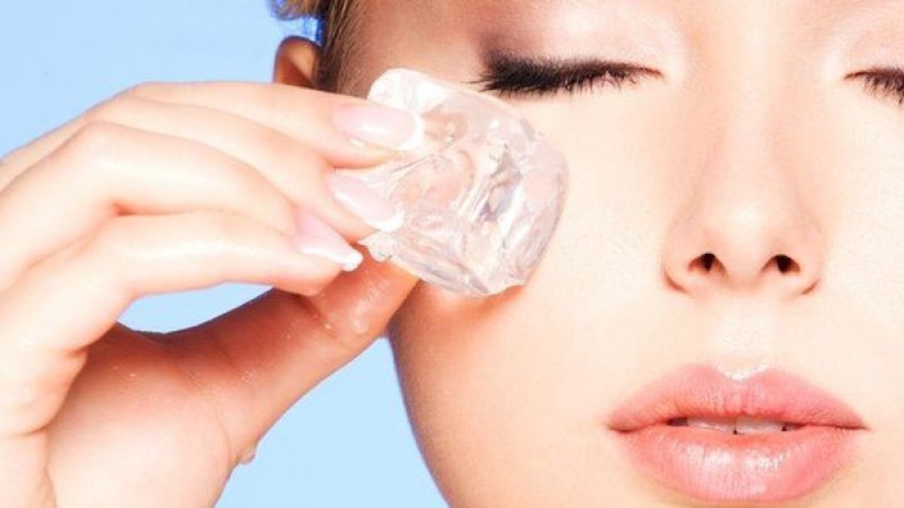 Gençleşmenin Formülü! 10 Saniyede Daha Genç Görünün! Her Gün...