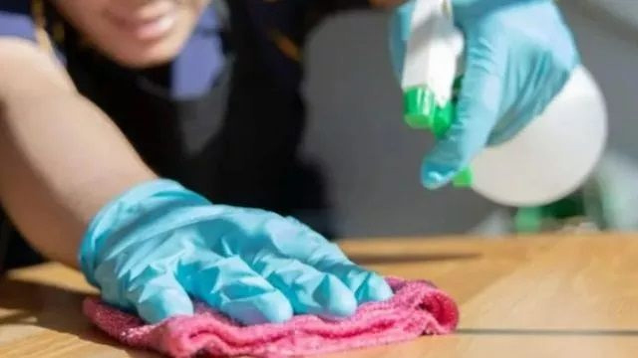 Ev Hanımları ve Yalnız Erkekler Bu İşe Çok Sevinecek! Temizlik Aralığınızı Uzatacak Formül Burada!