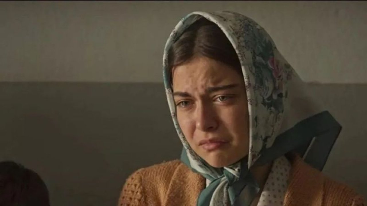 Sosyal medyaya pozları ile resmen damga vurdu! Ömer dizisinin Emine’si Çağla Naz Kargı, herkesi büyüledi! “Aman Nisa görmesin…”