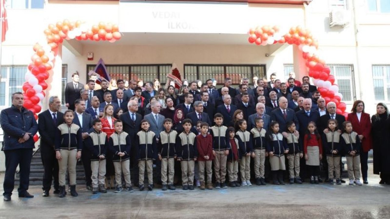 Gaziantep’te 630 bin öğrenci karne heyecanı yaşadı