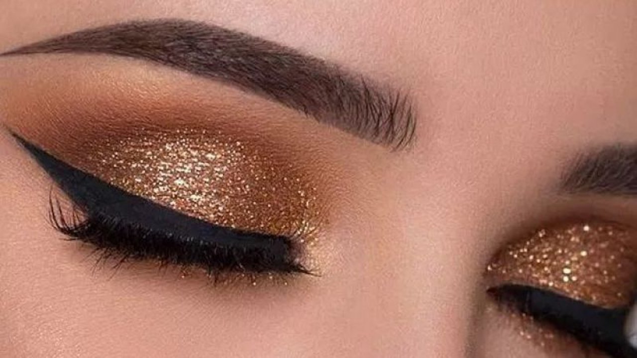Etkileyici Göz Makyajı Teknikleri İle Bakışlarınızı Konuşturun! Evde Yapabileceğiniz Göz Makyajı Teknikleri!