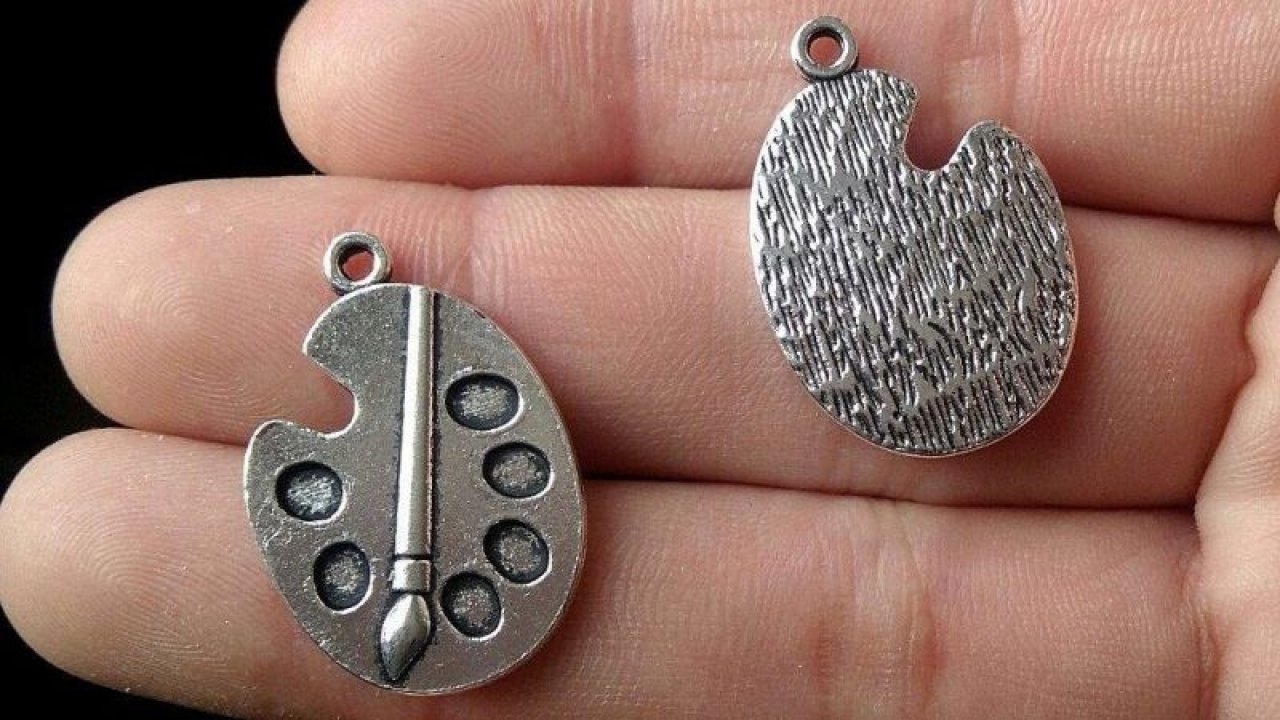 Kararmış Gümüşleri Parlatmak İçin Müthiş Taktik! Hemen Deneyin!