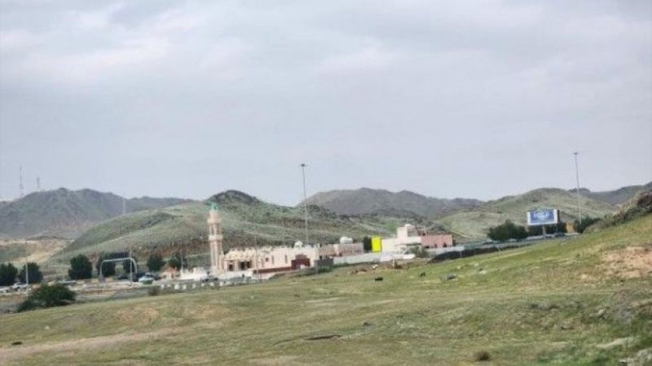 Gaziantep'te Yağmurun Tek Damlası Düşmüyor Ama Mekke Yeşillikler İçinde! Şok Açıklamalar Uzmanlardan Geldi