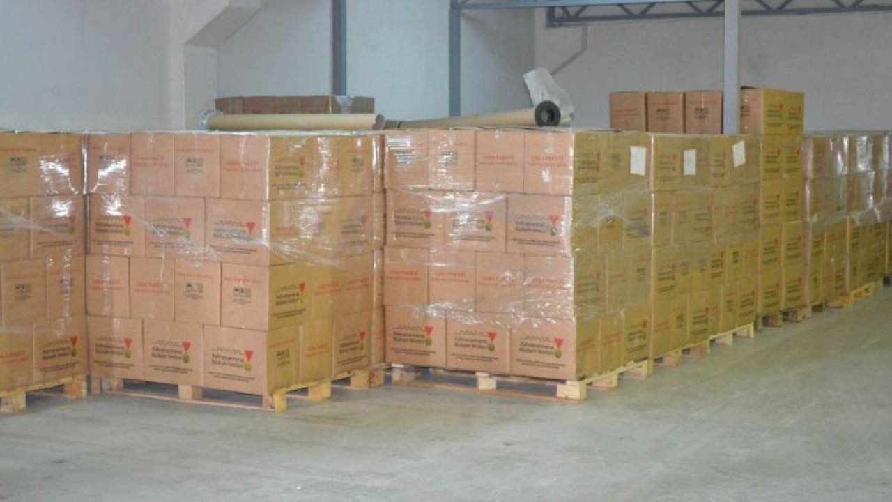 Kahramanmaraş'ta Başvuru Yapanlara Erzak Kolisi Gönderiyor! Dev Kolilerde Gıda Erzak Yardımı! Kahramanmaraş Belediyesi Kimseyi Aç Bırakmayacak!