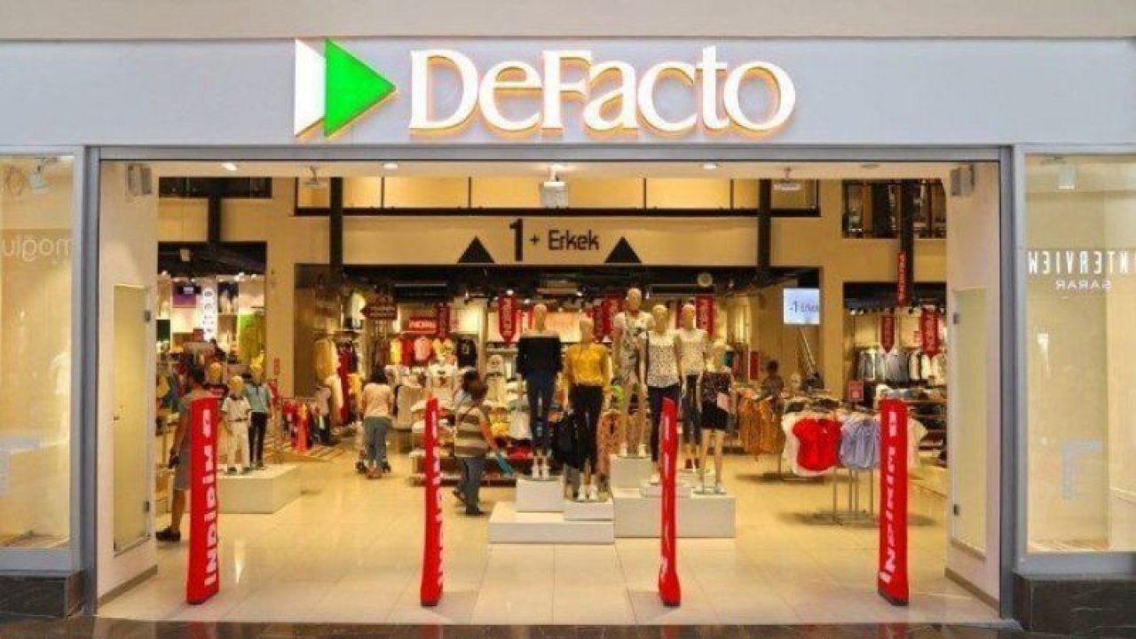 Defacto Çalışma Saatleri Kaç İle Kaç Arasında?