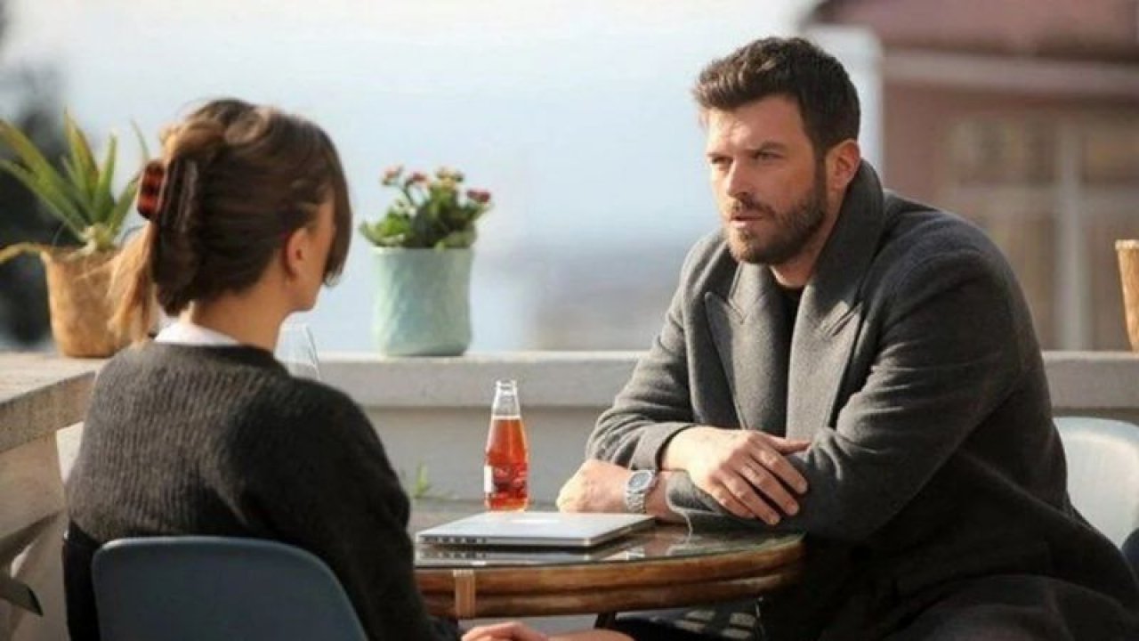 Takviminizi hemen işaretleyin, o güne kimseye randevu vermeyin! Kıvanç Tatlıtuğ ile Serenay Sarıkaya’nın dizisi Aile başlıyor!