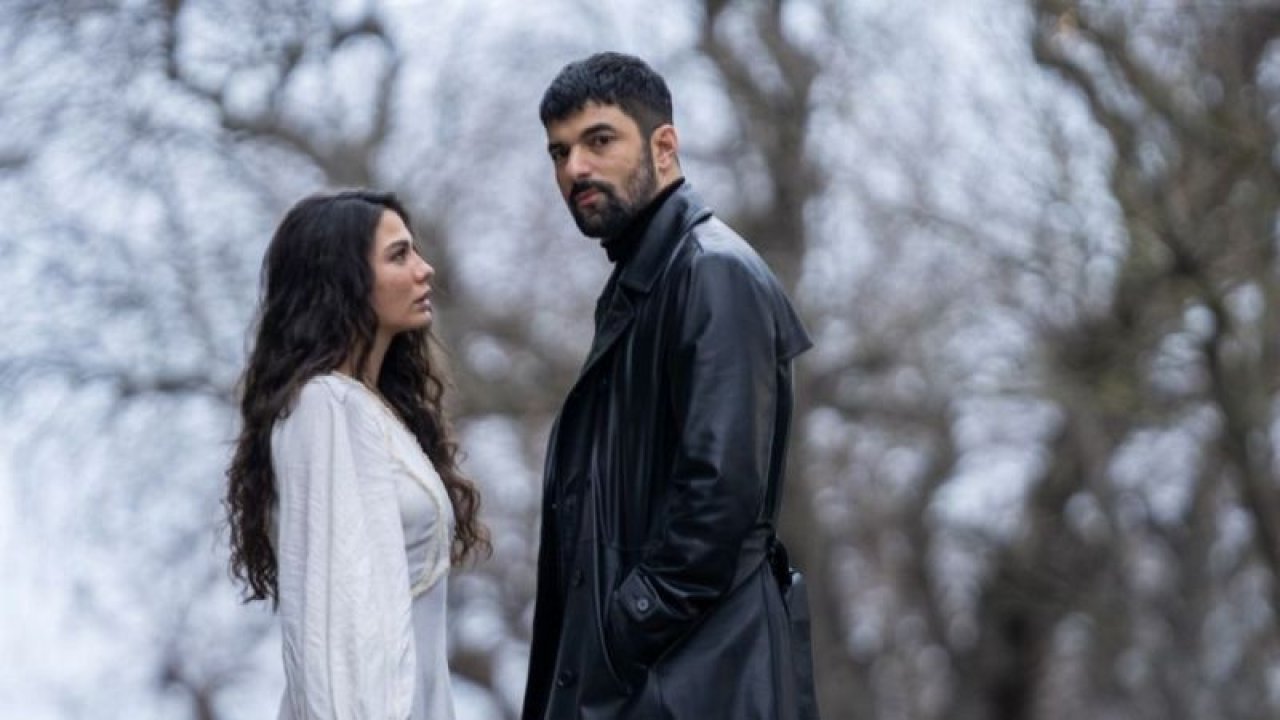 Bu dizi çok konuşulacak! Demet Özdemir ve Engin Akyürek’i bir araya getiren Adım Farah’ın yayın tarihi belli oldu! İşte o tarih