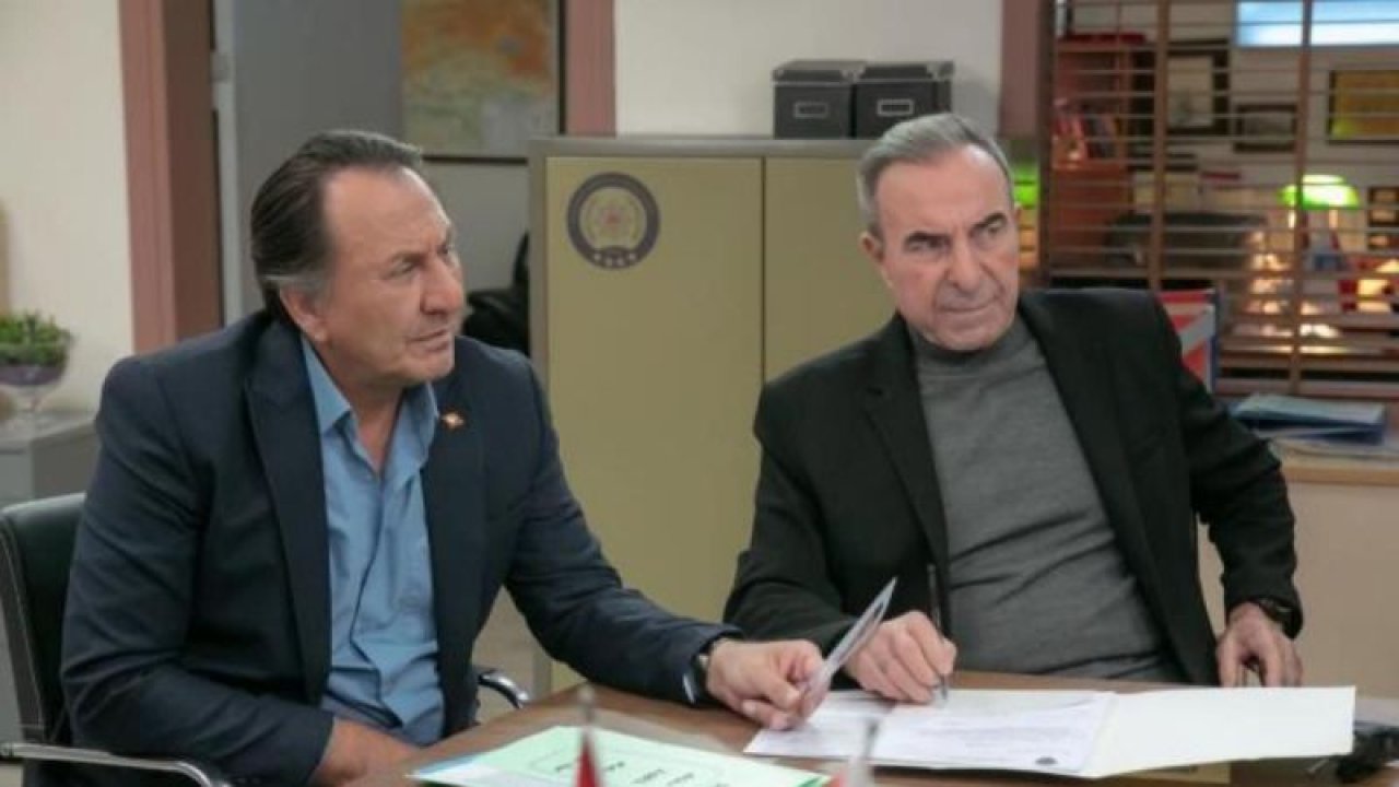 45 gün araya çıkmış, ekranlara bir türlü geri dönememişti! Arka Sokaklar dizisinin akıbetini dizinin Rıza Baba’sı Zafer Ergin açıkladı! Meğer…