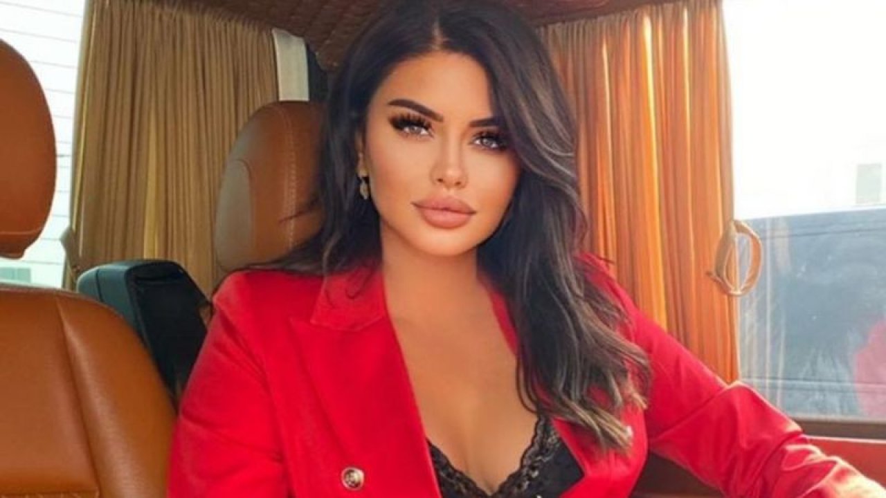 Ebru Polat cüretkar bir klip ile yeni albümünü tanıttı!  Göğüs, sırt bel… dekoltede sınır tanımadı! Klip izlenme rekoru kırıyor!
