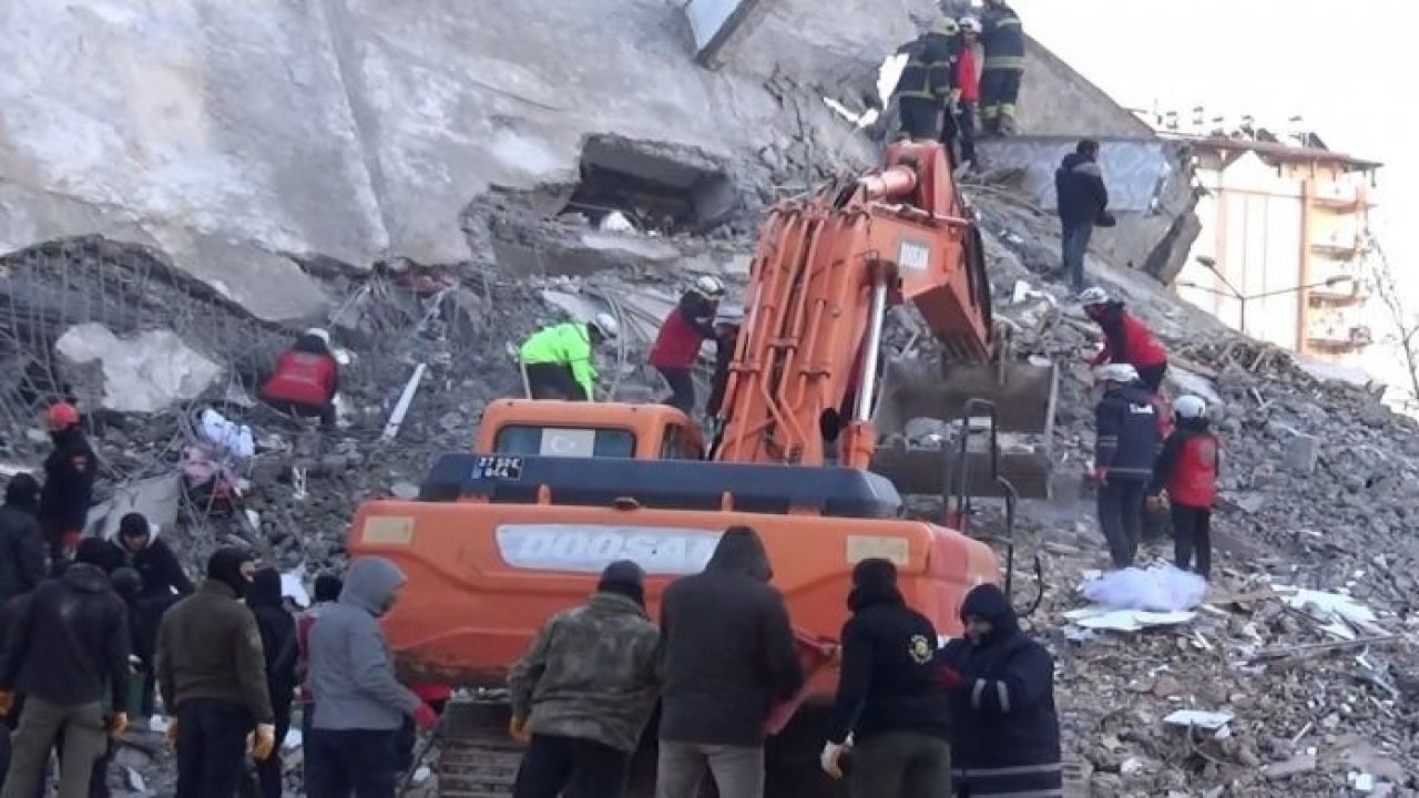 Gaziantep'te 22 daireden  Emre Apartmanı’nda arama kurtarma çalışmaları 38. saatinde... Video Haber