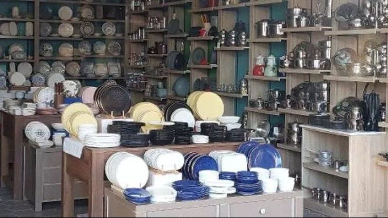 Kahramanmaraş’ı Yıkan Deprem, O Mağazada Bir Ürünü Dahi Yerinden Oynatamadı! Fotoğraflar Ortaya Çıktı!