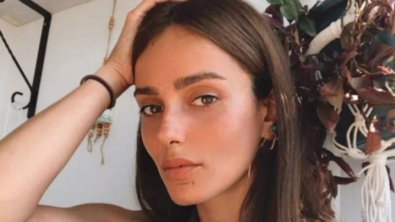 Hatay’a Yardıma Giden Bestemsu Özdemir’den Duygu Dolu Anlar! Türkiye Tek Yürek Programında Göz Yaşlarına Hâkim Olamadı!