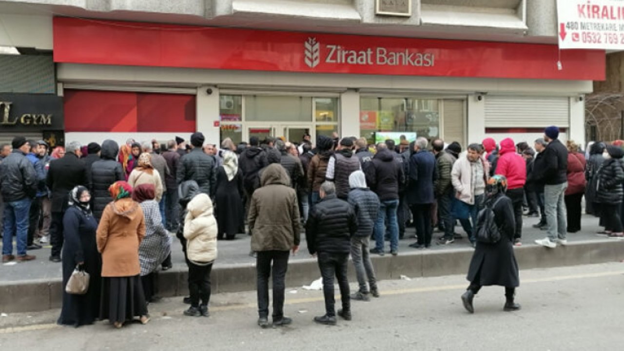 Gaziantep'te Ziraat Bankası önünde 10 bin TL kuyruğu