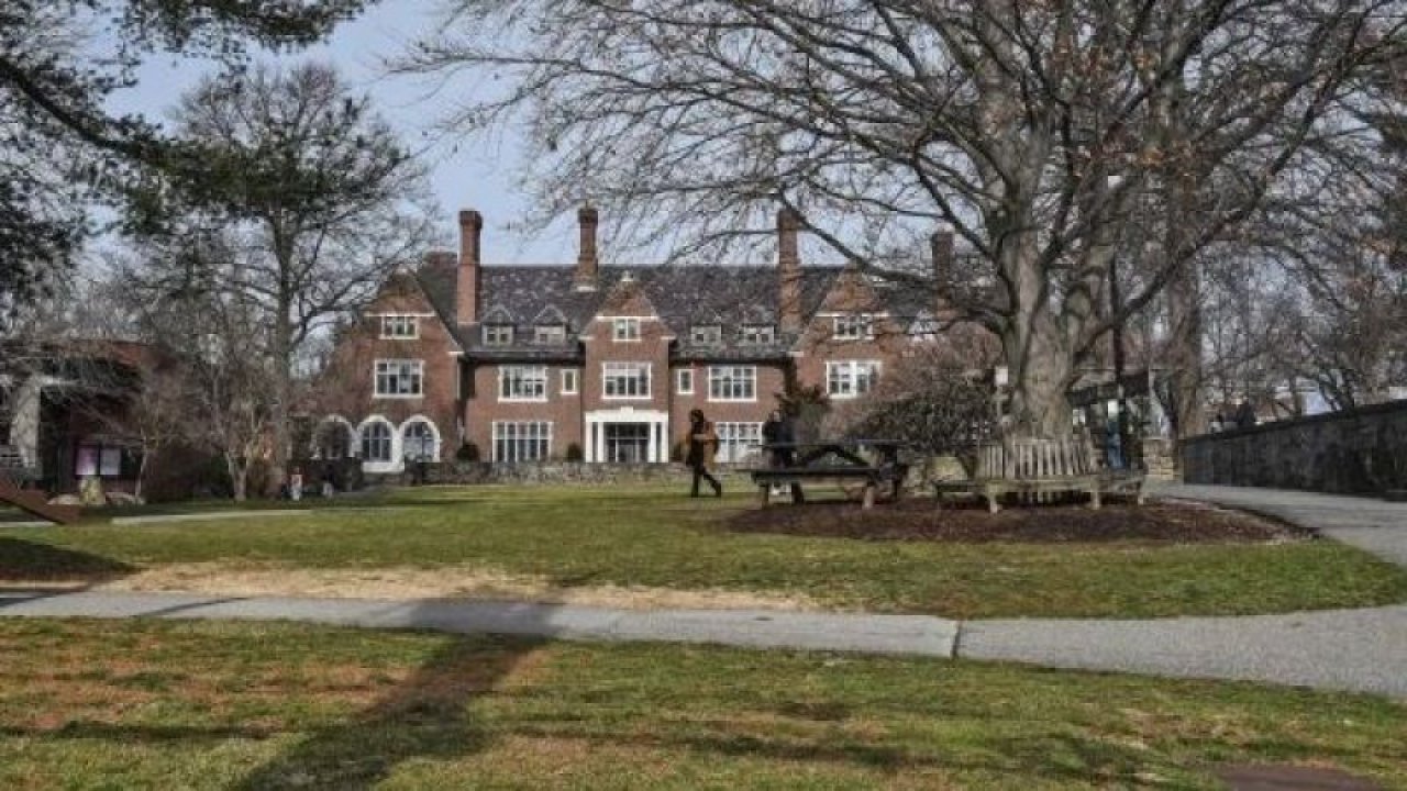 Kızının Okul Arkadaşlarını Fuhuş İçin Sattı, 60 Yıl Hapis Cezası Aldı!