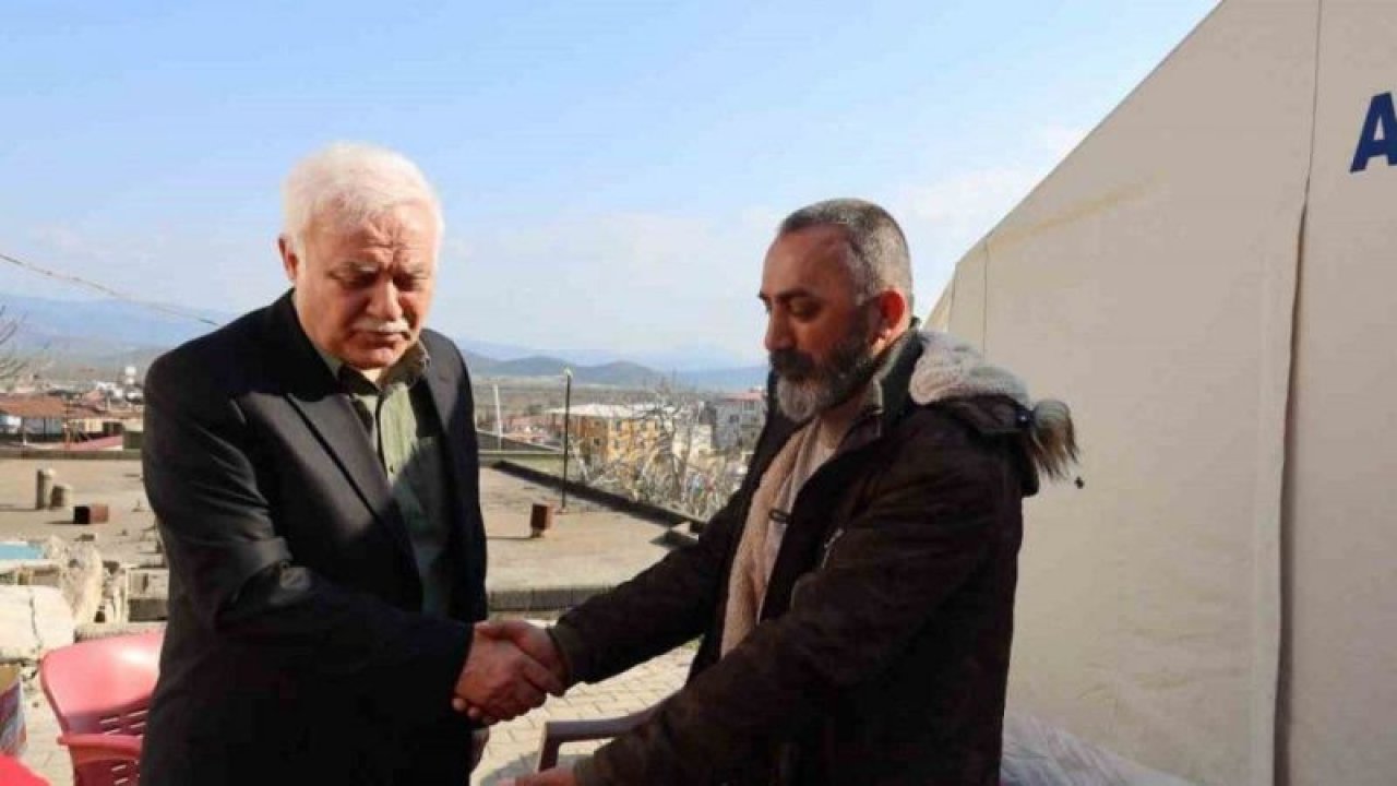 Gaziantep İslam Bilim ve Teknoloji Üniversitesi (GİBTÜ) Rektörü Prof. Dr. Nihat Hatipoğlu’ndan depremzedelere moral ziyareti