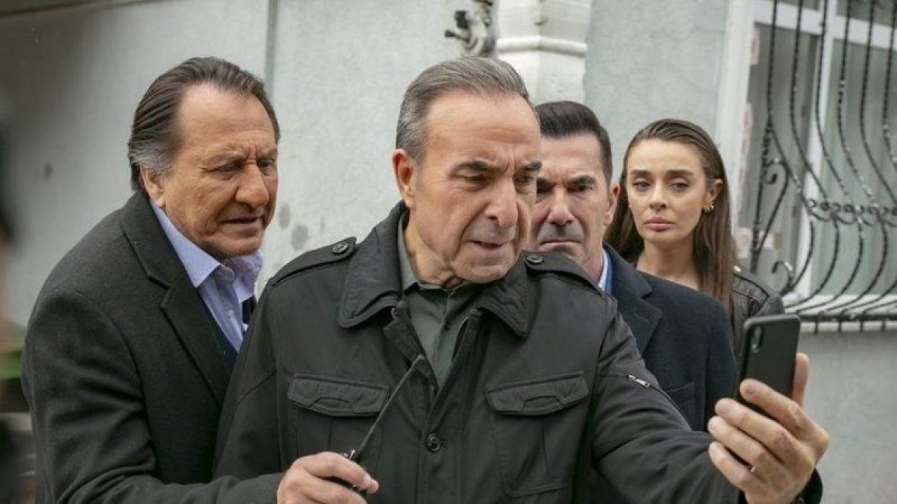 Kanal D’nin sevilen dizisi Arka Sokaklar için bekleyiş devam ediyor! Yapım ekibi hala sessiz! İşte 5 Mart Kanal D yayın akışı…