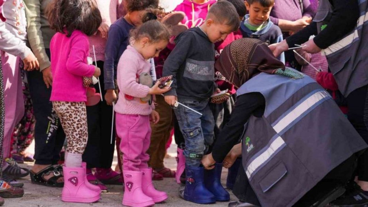 Şehitkamil’de depremzedelerin ihtiyaçları karşılanıyor