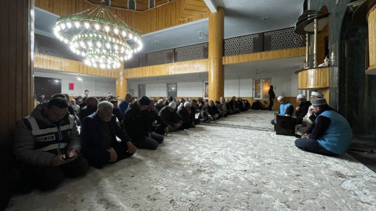 Gaziantep'in NURDAĞI İLÇESİ'NDE Berat Kandili programı yapıldı