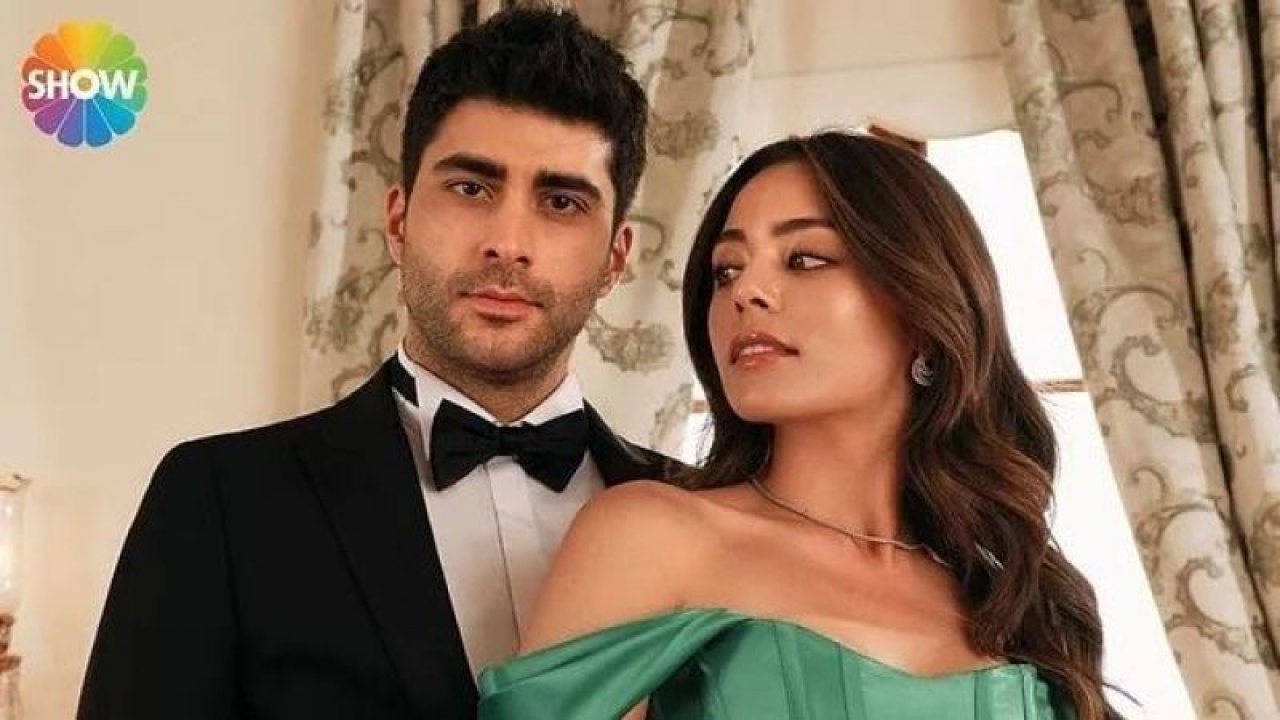 Kızılcık Şerbeti’nin Sevilen İkilisi Aşk Şerbeti İçmiş De Haberimiz Yok! Setler Taşan Aşklarını Böyle İlan Ettiler…