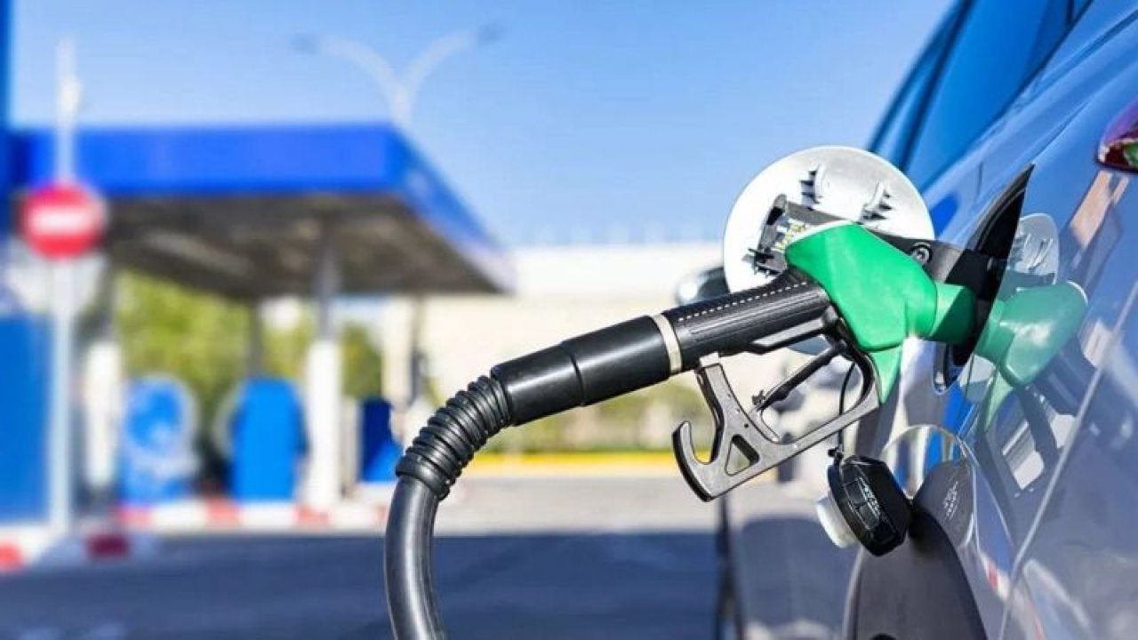 İndirim geldi; pompa fiyatları bir kez daha değişti! Motorinin yeni tutarına dikkat… İşte 18 Mart 2023 Gaziantep günlük akaryakıt fiyatları