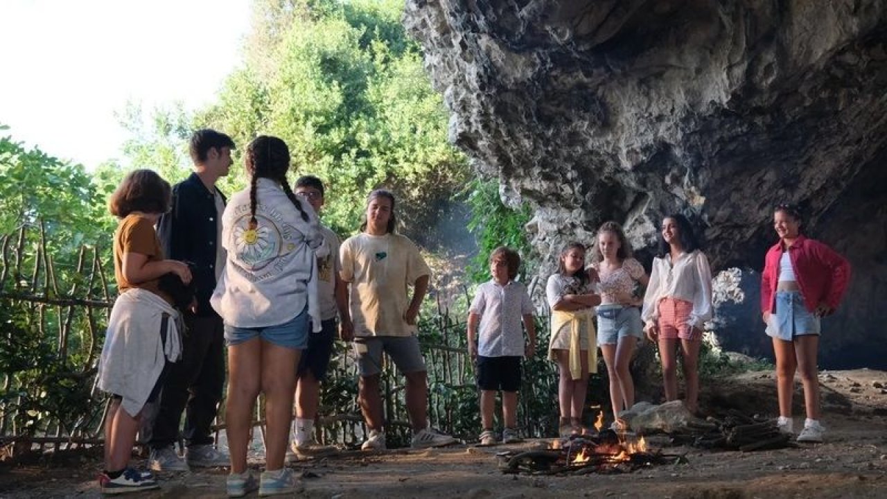 Barış Başar ve Ünal Yeter’den çocuk ve aile komedisi! Gizemli Ada Mençuna 7 Nisan’da sinemalarda…