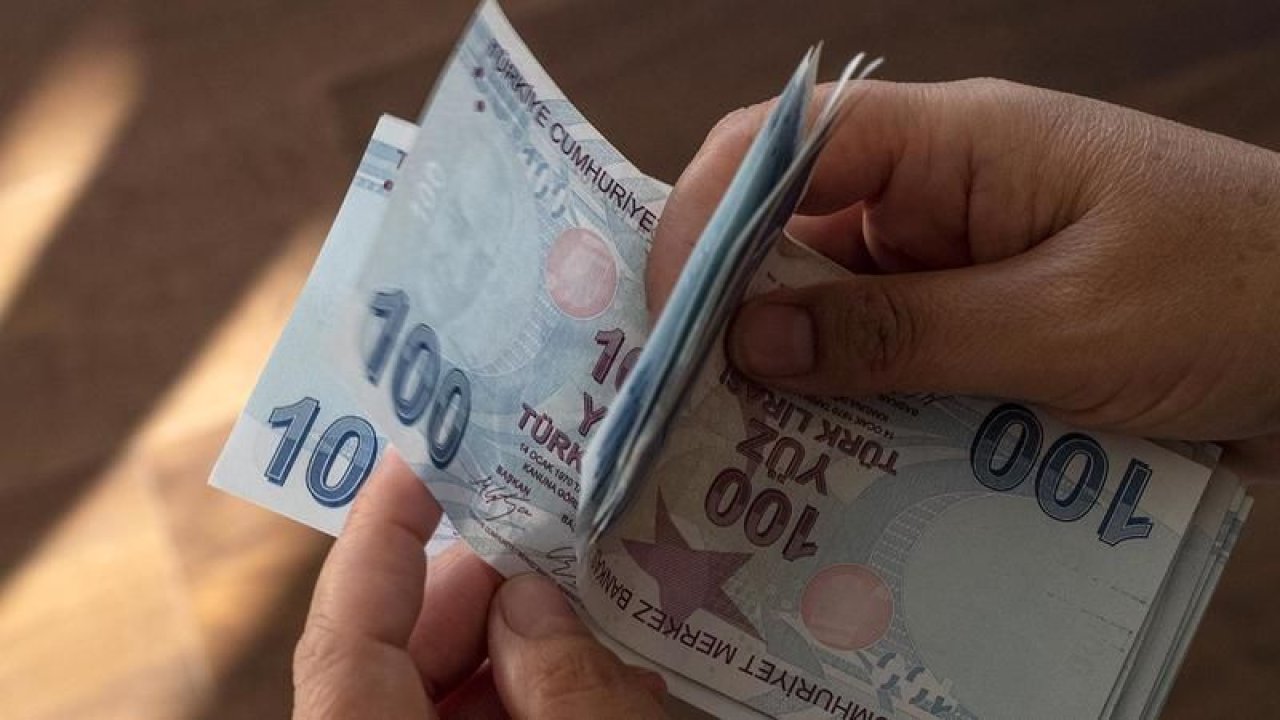 EYT'li emekliye tüm kapılar sonuna kadar açıldı! Geri ödemesiz 10 bin TL ödenecek!