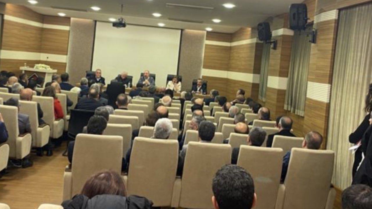 Bakan Varank Gaziantep sanayisinin dert babası...Türkiye’nin depremdeki zararı 100 milyar dolar bu yükü hep birlikte kaldıracağız