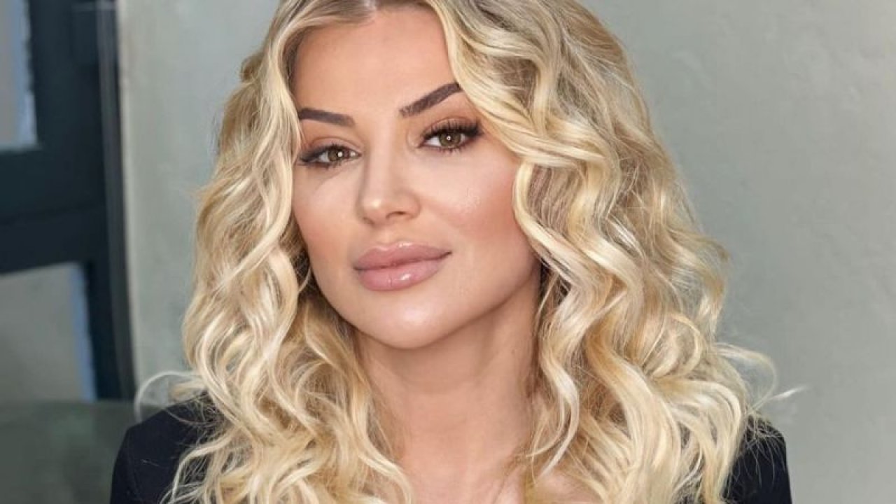 50’ye Merdiven Dayayan Songül Karlı Güzelliğiyle Büyüledi! Son Paylaşımı Yok Artık Dedirtti!