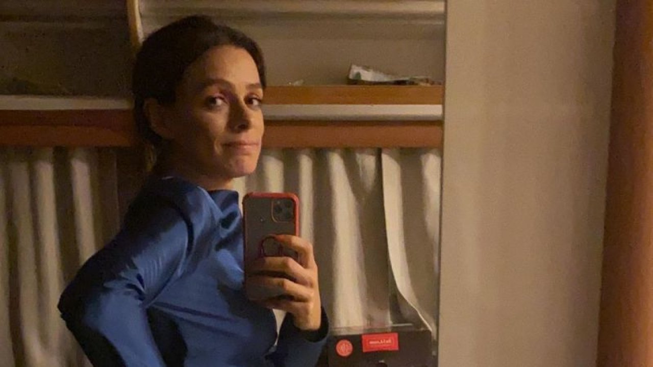 Özge Özpirinçci Esra Balamir'in Yorumlarına İsyan Etti: Kavgada Bile Söylenmez!