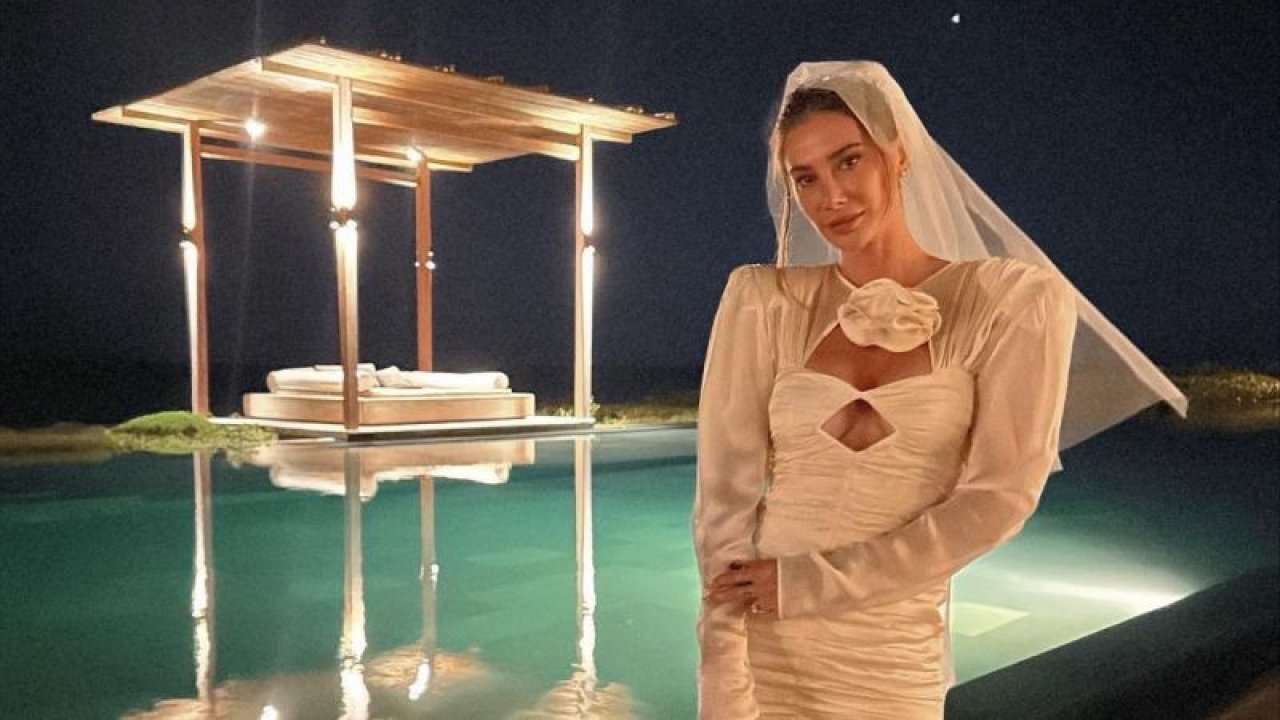 Şeyma Subaşı Peçeyle Paylaştı Sosyal Medya Birbirine Girdi! Bekarlığa Vedada İlginç Anlar: Niye Kendine Bunu Yaptın?