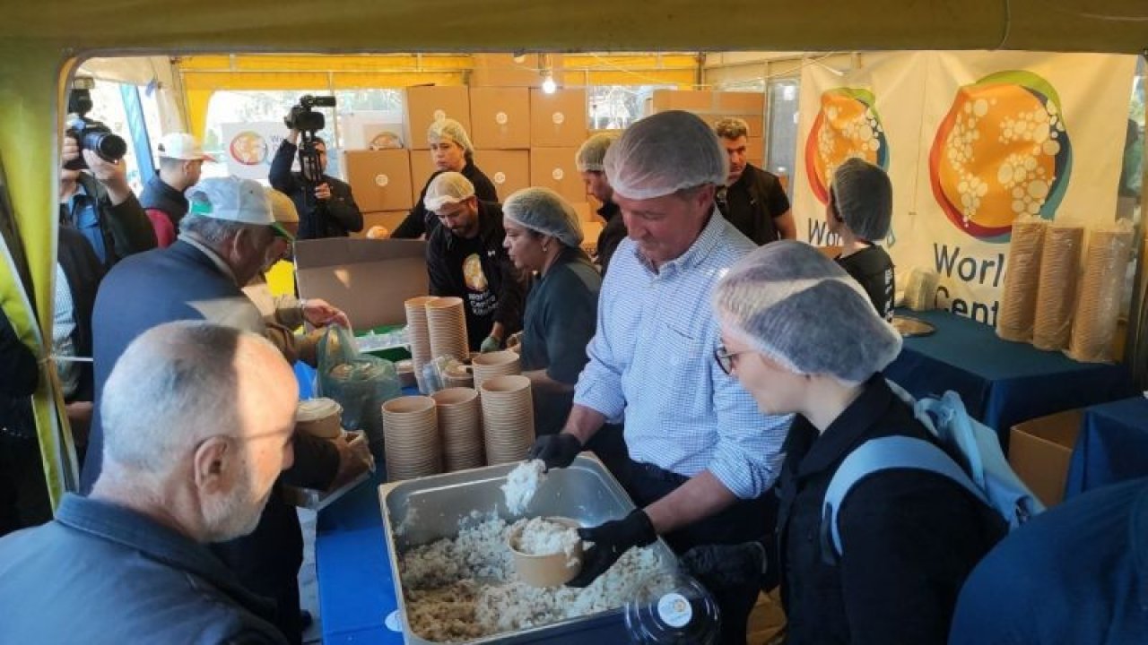 Gaziantep'te ABD Büyükelçisi Flake, depremzedelerle iftar yaptı! FLAKE: 'ABD’de Türkiye için 120 milyon dolar kadar yardım toplandı'