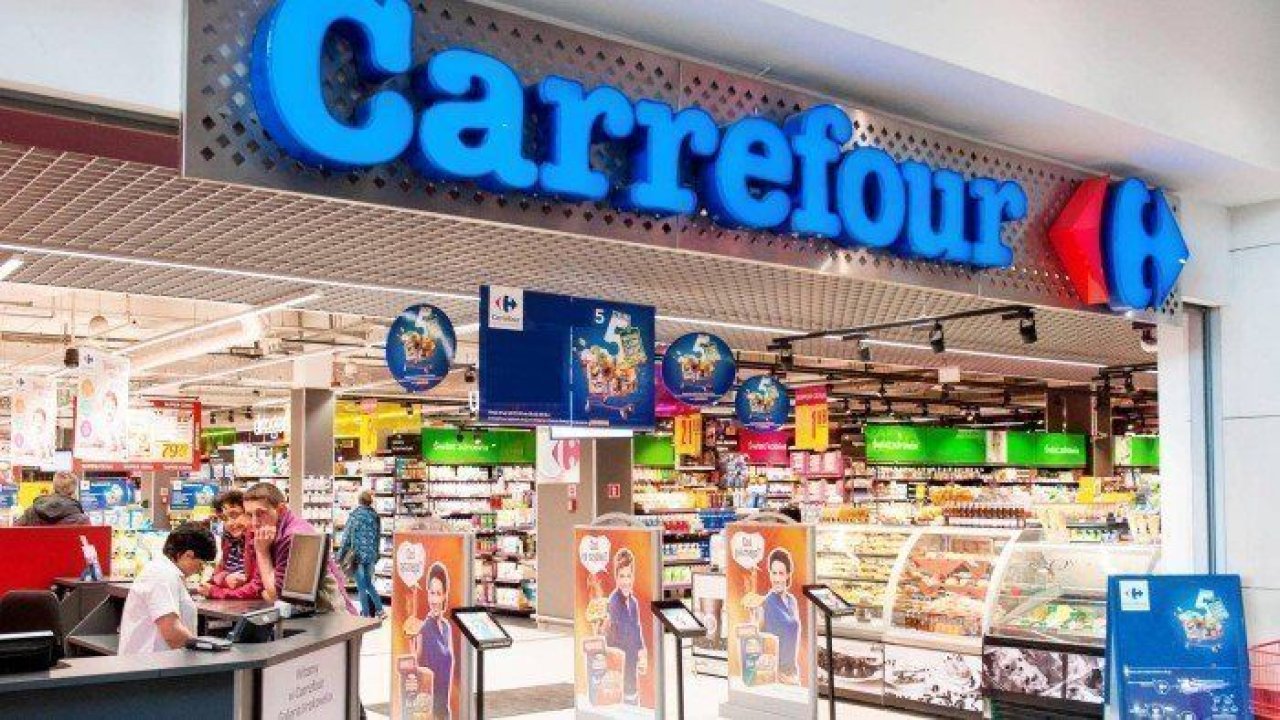Carrefour’da İnanılmaz İndirim! Ayçiçek Yağı İle Tuvalet Kâğıdı İndirimini Gören Vatandaşlar Markete Akın Etti!