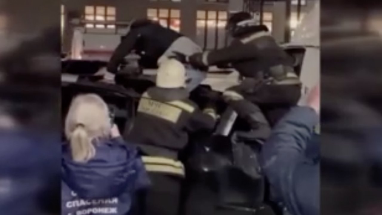 19’uncu kattan düşen şahıs hayatta kaldı