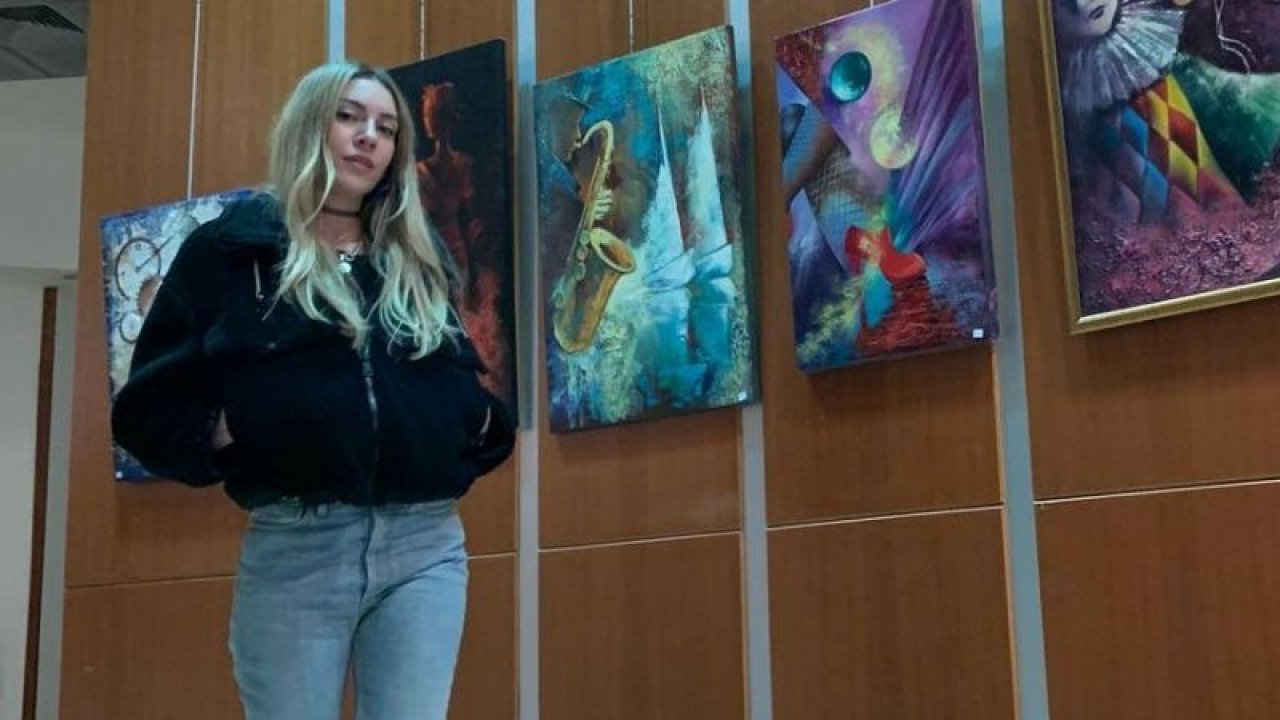 Sinem Kobal Son Görüntüleri İle Hayranlarından Tam Puan Aldı! ‘Gittikçe Gençleşiyorsun’ Yorumları Yağdı!