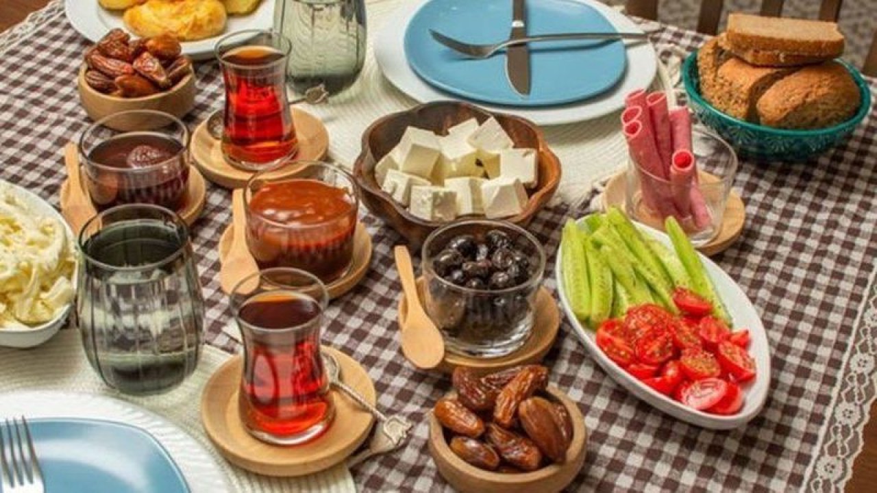 Ramazan ayı beslenme anketi felaketi ortaya çıkardı! Yanlışlıkla yiyen bin pişman oldu!
