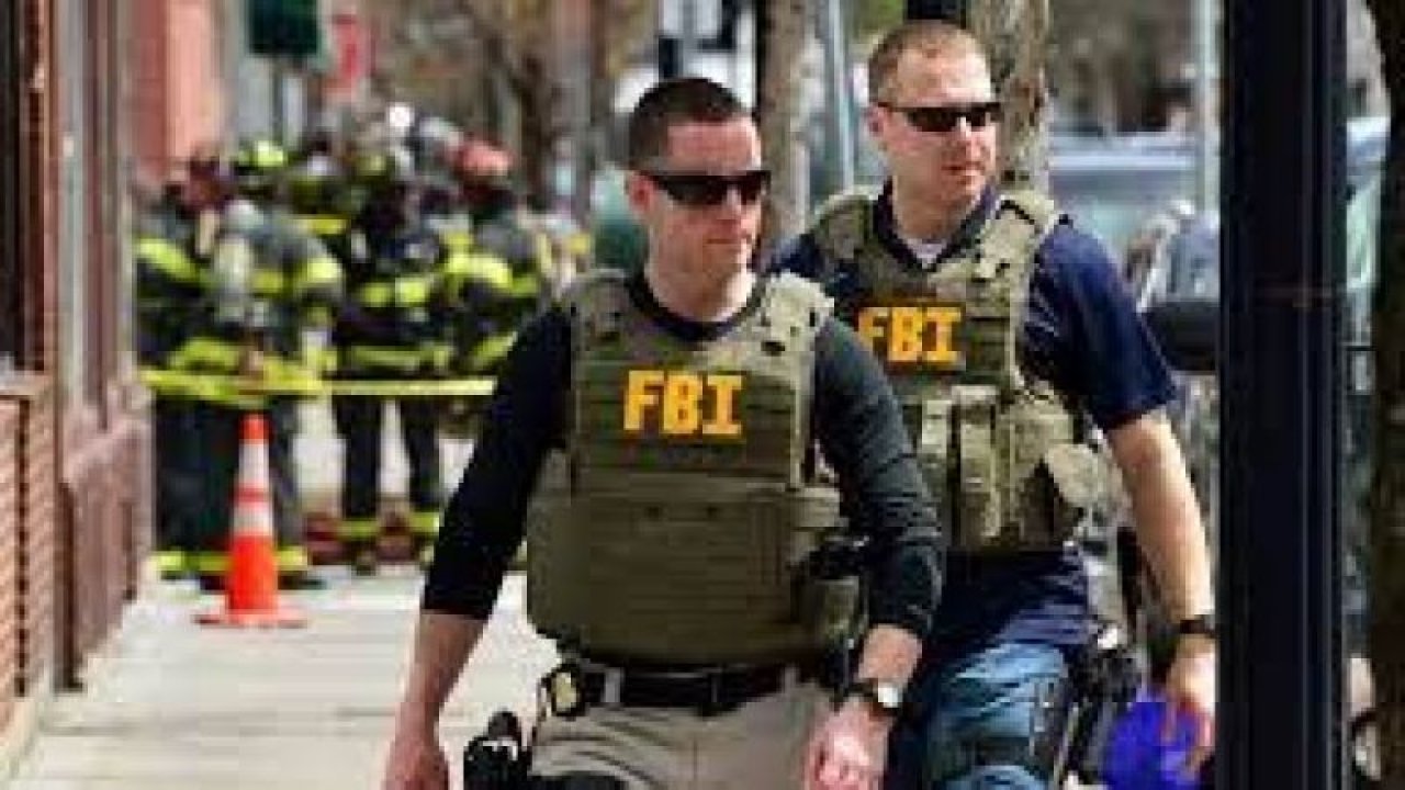 FBI’dan açık uyarı! Ücretsiz şarj alanlarında güvenlik krizi! Özel hayat tehdit altında!