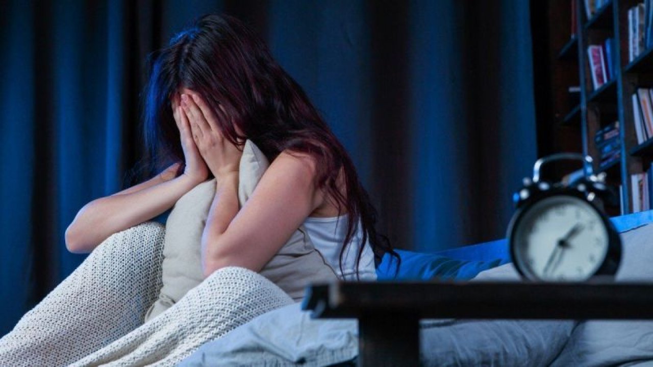 Uyku Sorunu Olanlar Dikkat! Bu Meyve İle Bebek Gibi Uykuya Dalacaksınız!