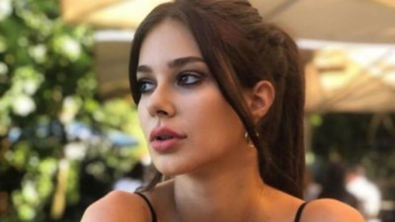 Defne Samyeli'nin hık demiş burnundan düşmüş! Derin Talu'dan olay pozlar! Mini elbisesiyle kamera karşısına geçti!