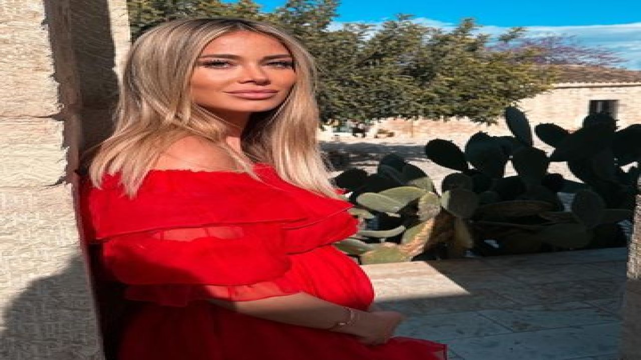 Can Yaman’ın eski sevgilisi Diletta Leotta siyah taytıyla hamilelik pozu verdi! Eski Beşiktaşlının yeni eşi oldu!