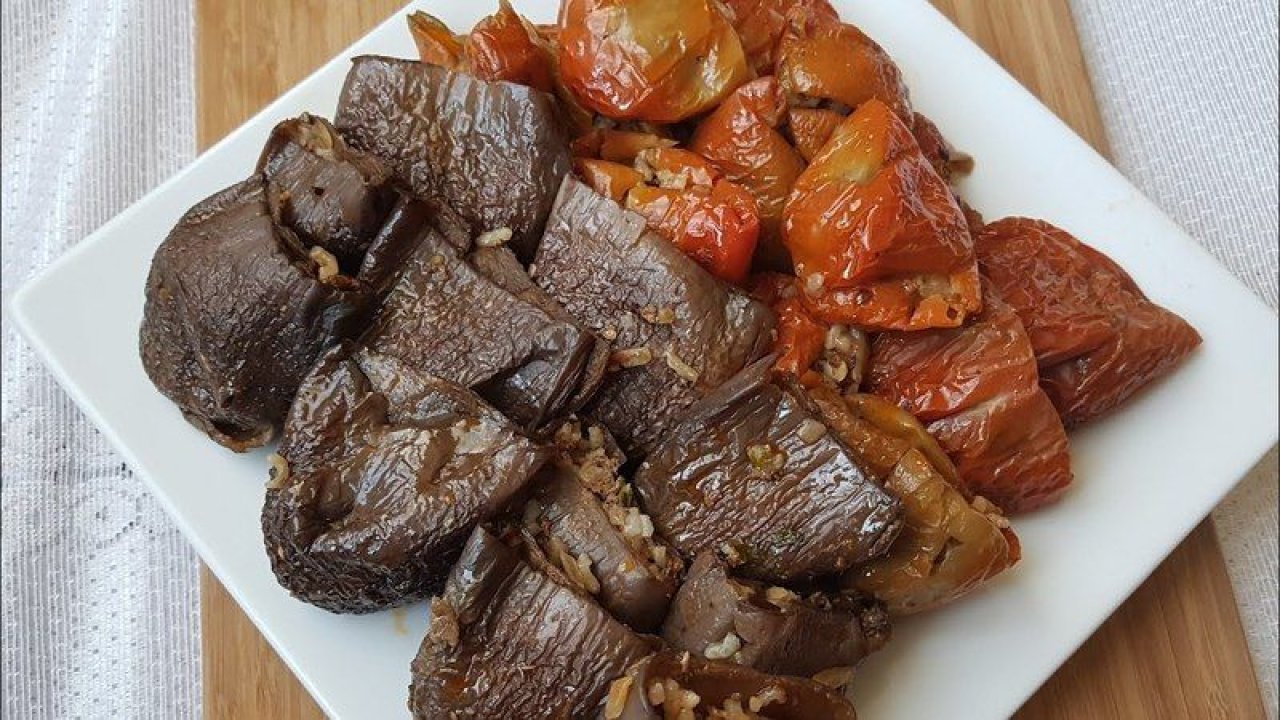 Antep Usulü Kuru Dolma Yemeği Tarifi, Antep Usulü Kuru Dolma Nasıl Yapılır? Evde Antep Usulü Kuru Dolma Yapılışı