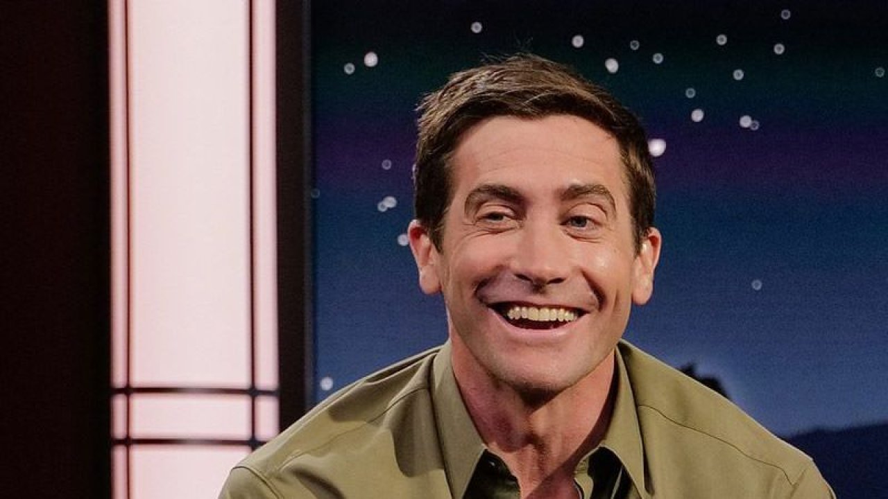 Jake Gyllenhaal, deniz anası sokan birine idrarını vermiş! Ünlü oyuncu geçmişte cankurtaranlık yapmış!