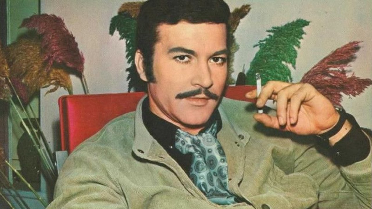 Döneme damga vuran Kartal Tibet’in üvey oğlu herkesi şaşırttı! Ünlü ismin oğlu bakın kim çıktı!